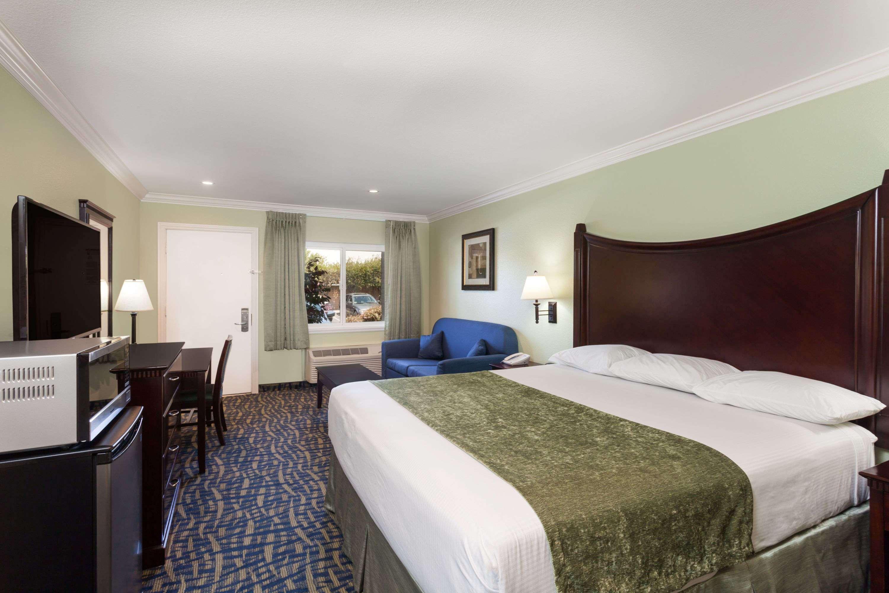 Travelodge By Wyndham Orange County Airport/ Costa Mesa Dış mekan fotoğraf
