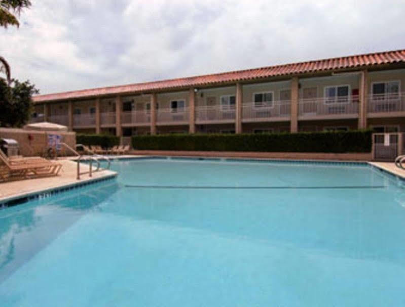 Travelodge By Wyndham Orange County Airport/ Costa Mesa Dış mekan fotoğraf